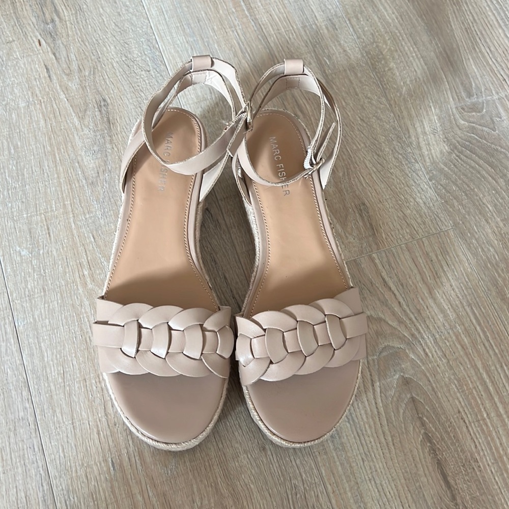 Marc fisher wedge